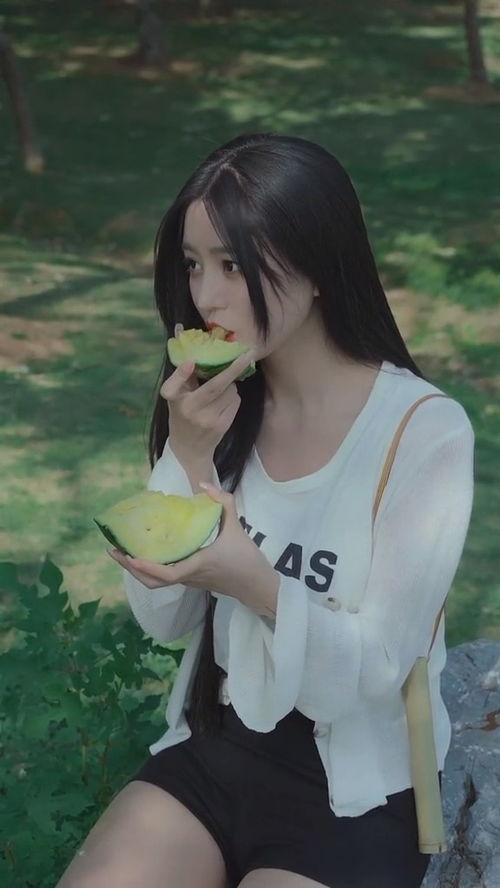 无敌吃瓜美少女,揭秘娱乐圈幕后风云