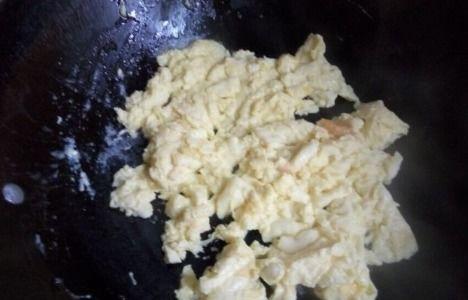 吃荷兰瓜通便,健康生活新选择