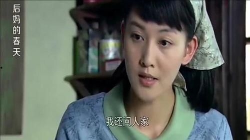 后妈吃瓜给女儿吃视频,一场意外的家庭温馨瞬间