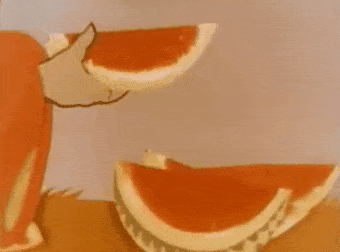 城市人家里吃瓜图片,瓜果飘香共享清凉时光