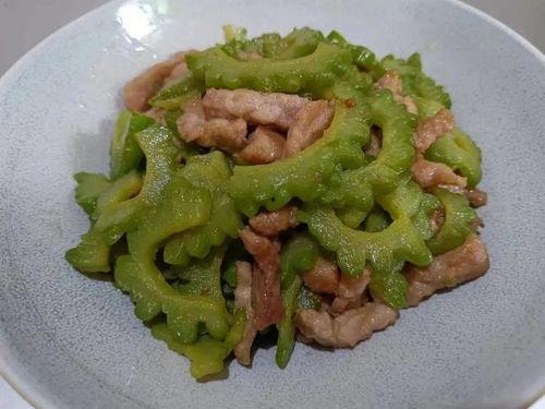 五中高二吃瓜,一场校园“吃瓜”盛宴背后的故事