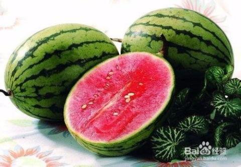 夏日吃瓜的方法,轻松吃瓜攻略