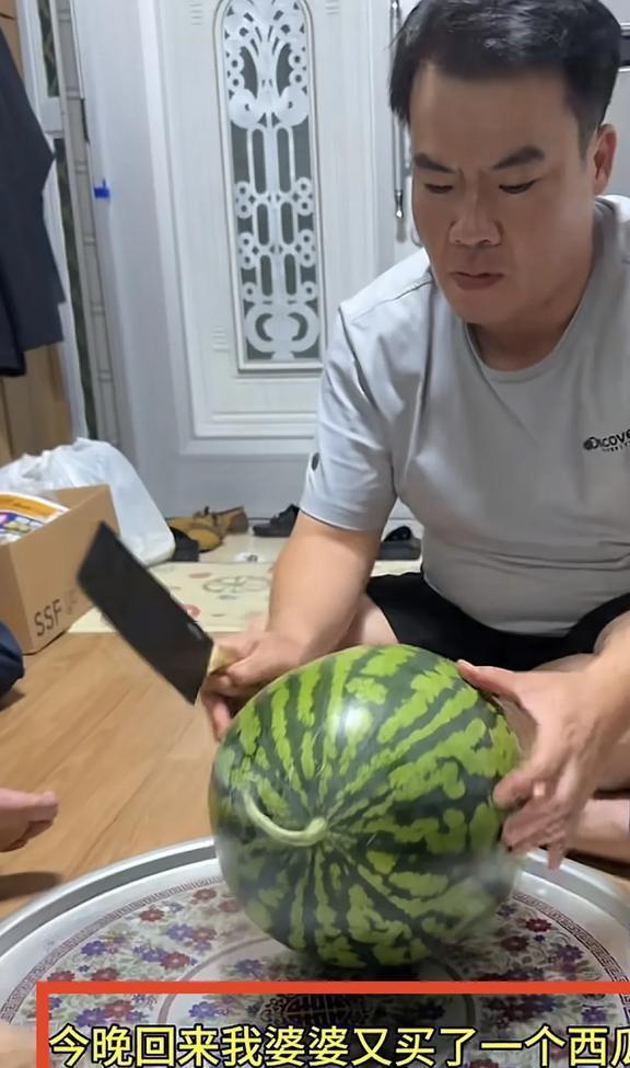 湖南吃瓜博主,湖南吃瓜博主带你揭秘当地美食圈八卦